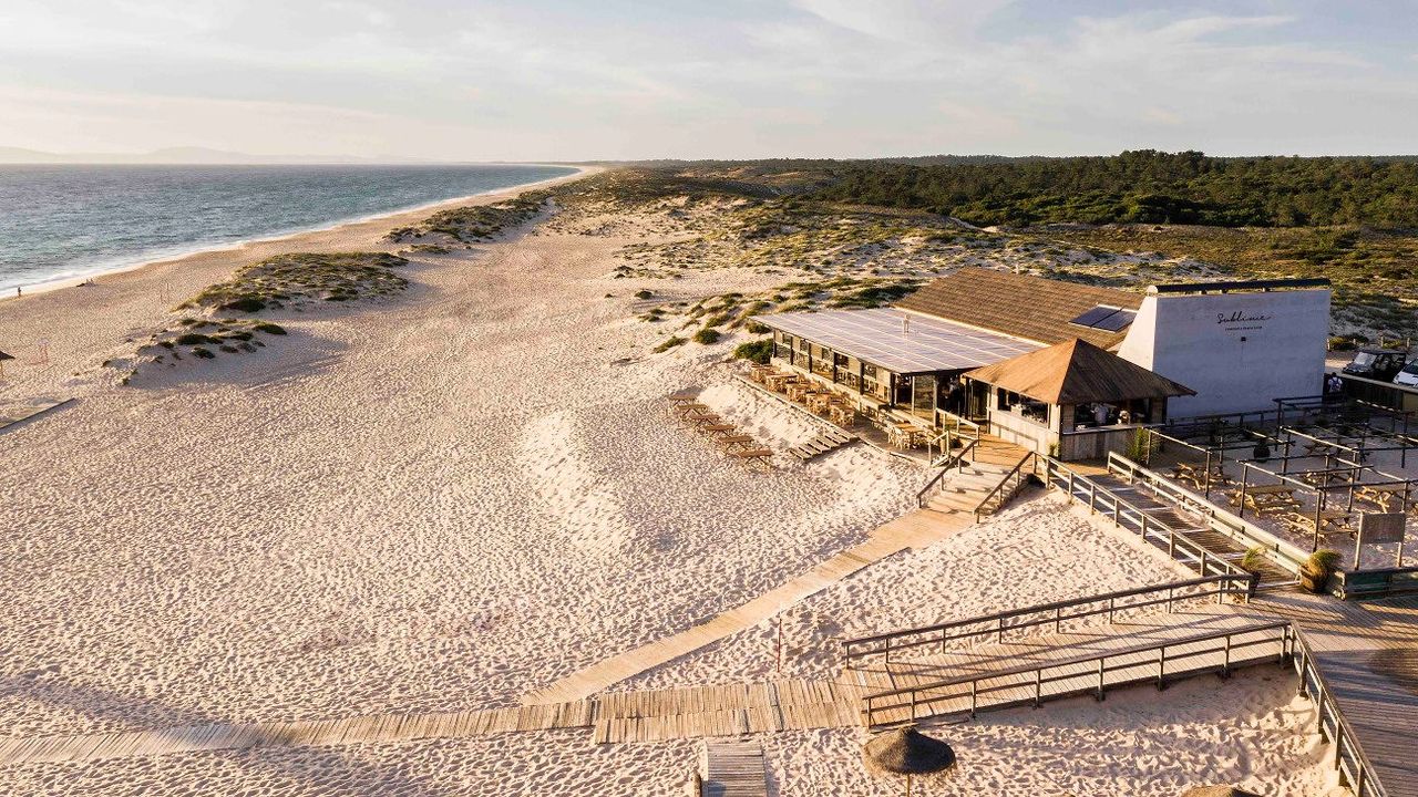 Why This Region Nicknamed &ldquo;the Hamptons of Portugal&rdquo; Should Be on Your Must-Visit List